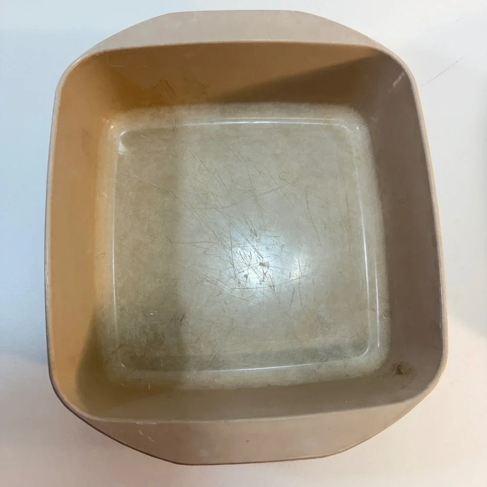 Anchor Hocking Microwave Casserole Dish Beige Divided Lid PM481-T1 Made In USA